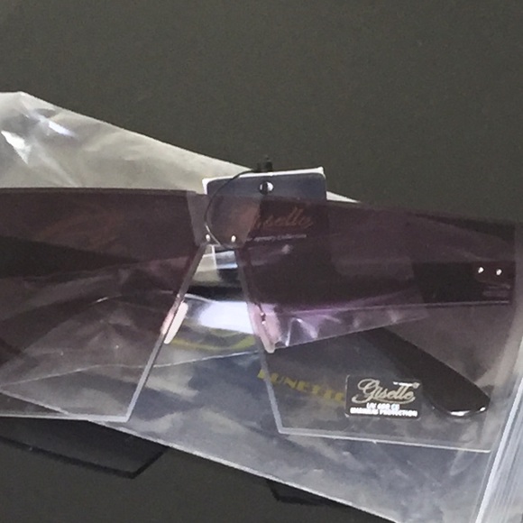 Giselle Oversized Trendy Sunglasses - Picture 4 of 4